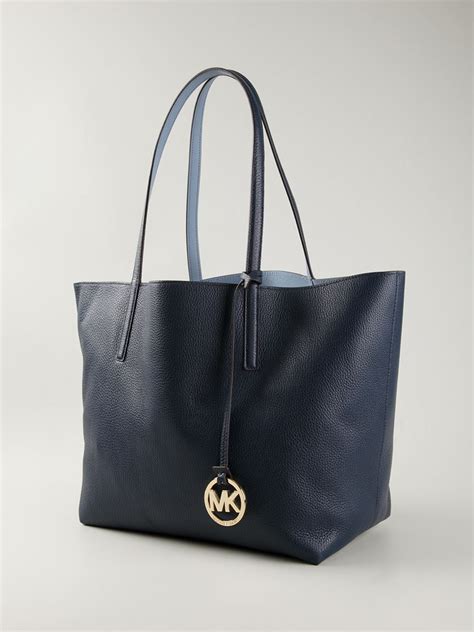 Michael Kors Izzy Totes 